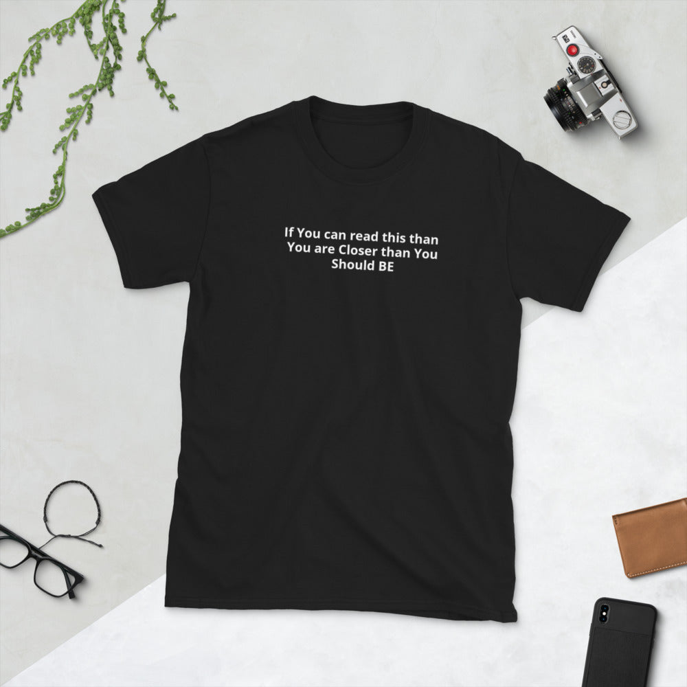 Social < T-Shirt